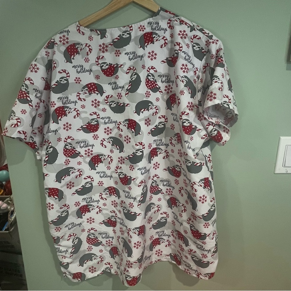 6/$25 Holiday Sloth Print Short-Sleeve Scrub Top - White/Red/Gray - Picture 5 of 8
